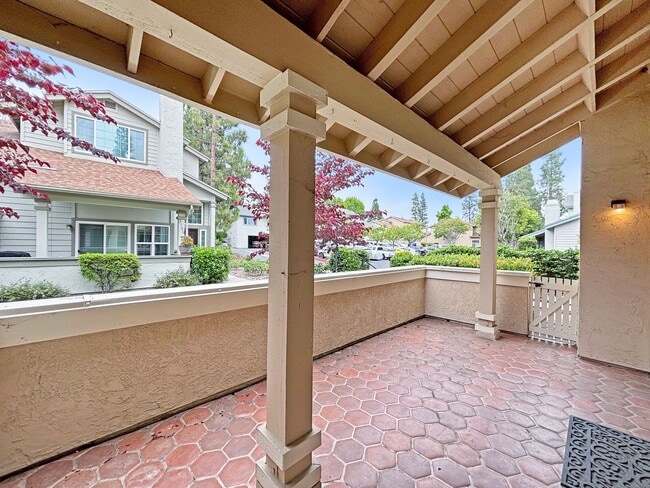 Building Photo - Charming 2BD/2BA Townhouse in Clairemont M...