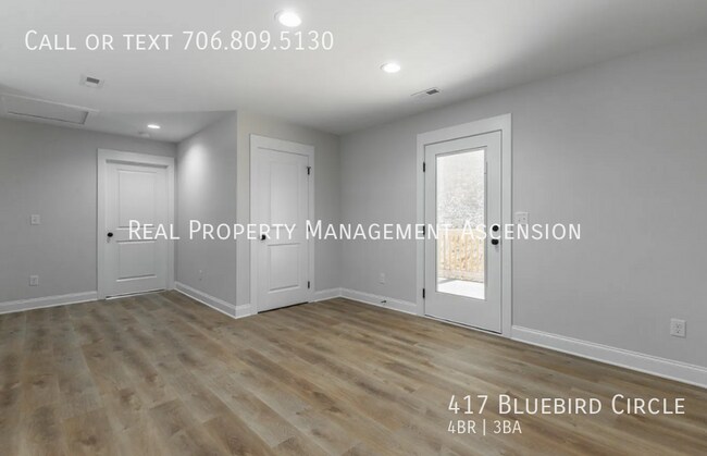 Building Photo - 417 Blue Bird Cir