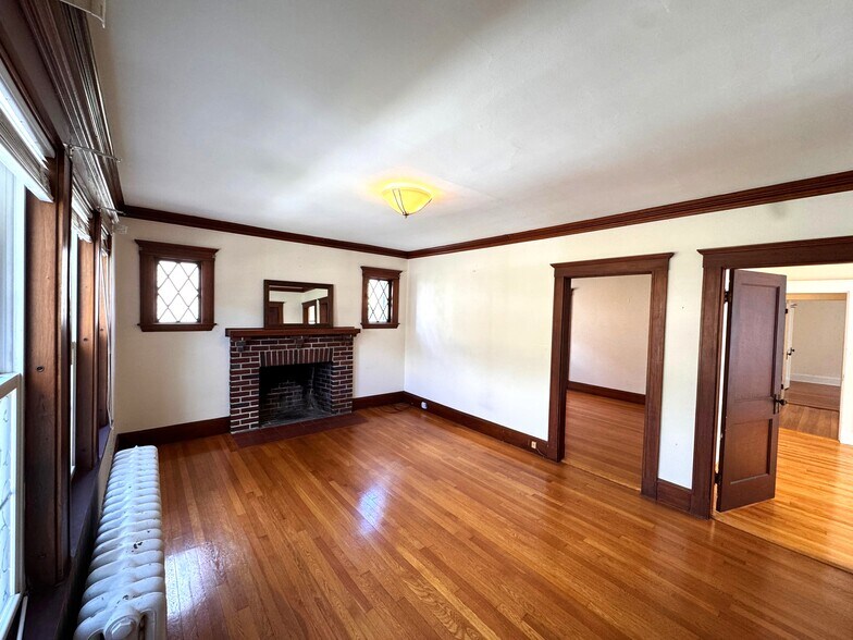 Primary Photo - 15 Chester Rd