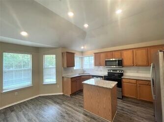 Building Photo - 4836 Stetson Dr S