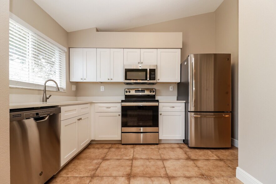 Building Photo - 13244 Prestwick Dr