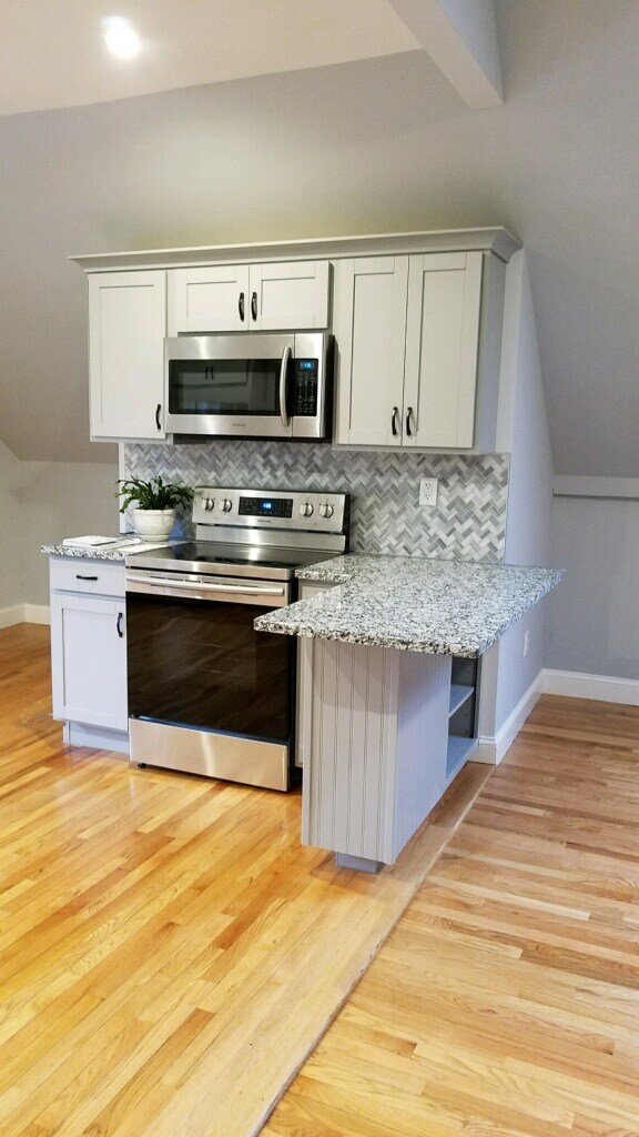 Building Photo - 10 Beehive Dr