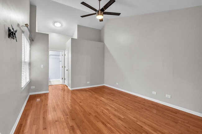Building Photo - 1553 Stevens Dr