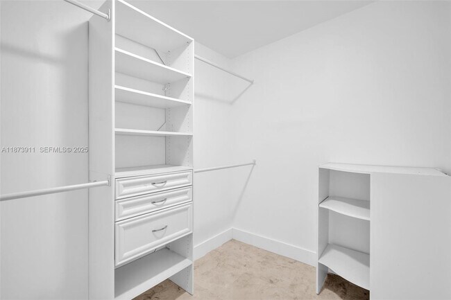 Building Photo - 2372 NW 34th St