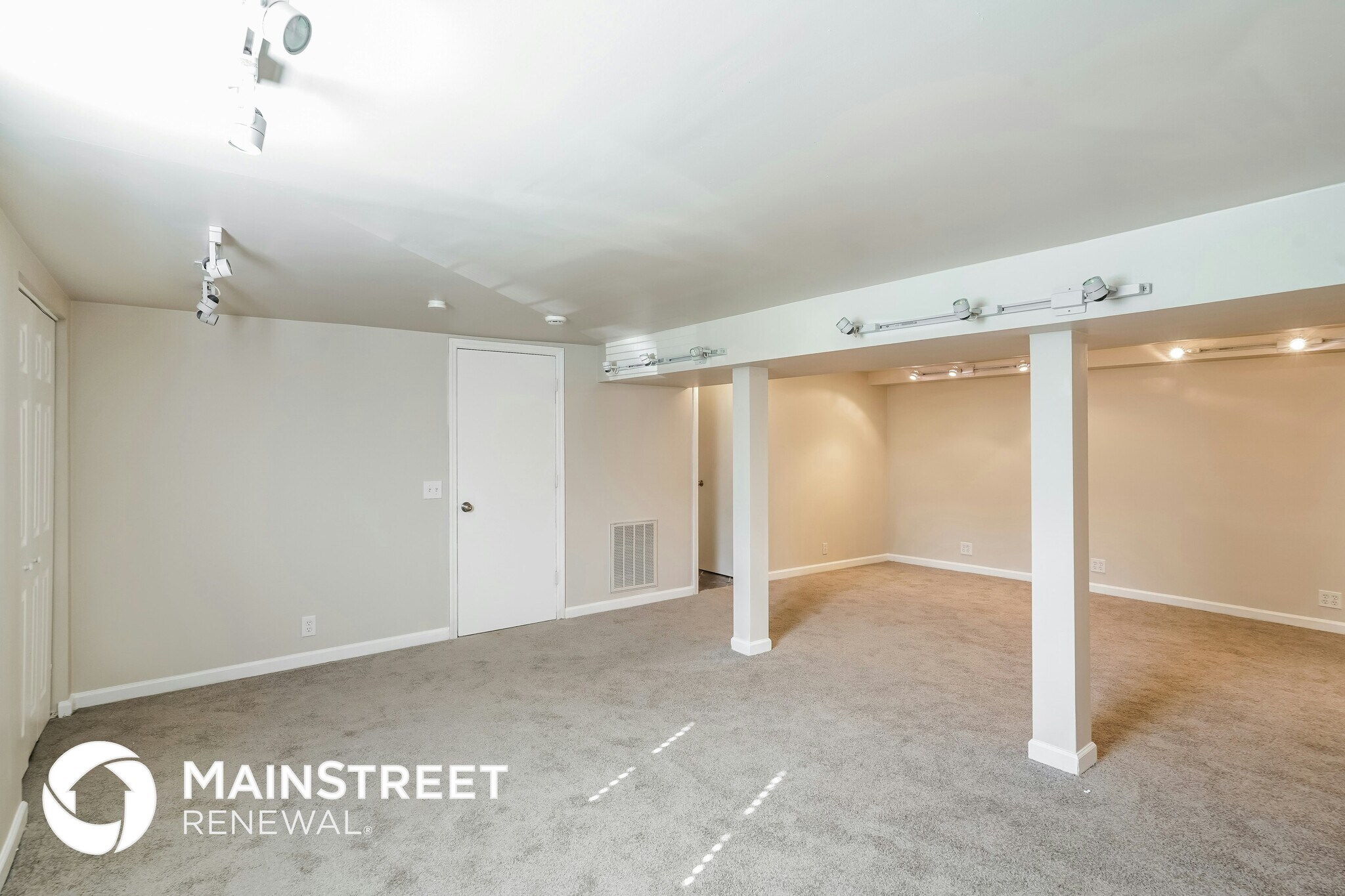Building Photo - 3804 Scotwood Dr