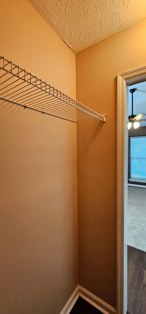 Building Photo - No HOA! Peaceful Cul-de-Sac Living with Ou...