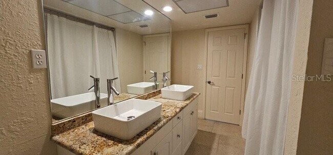 Building Photo - 2871 Coral Way