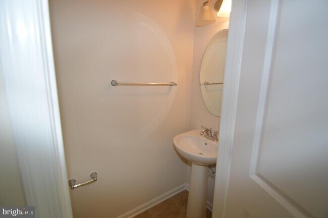 Building Photo - 42618 Drazenovich Epoch Ter