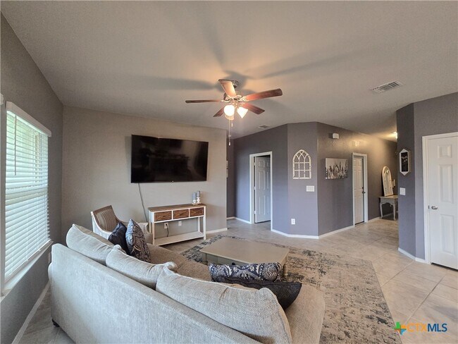 Building Photo - 3061 Wigeon Wy