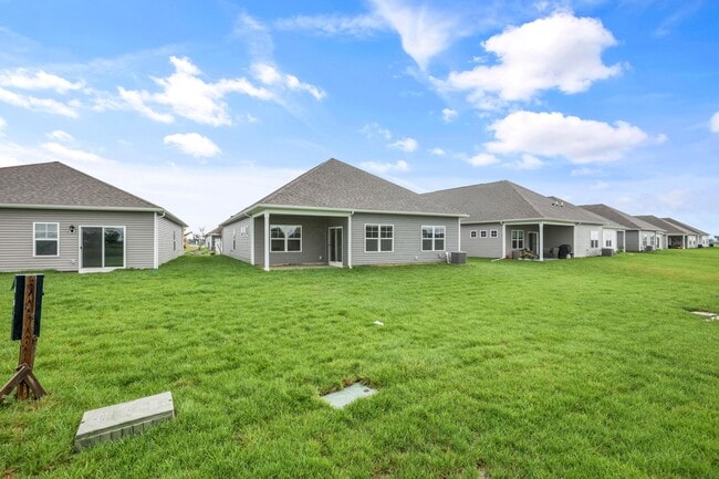 Building Photo - 539 Darliene Dr
