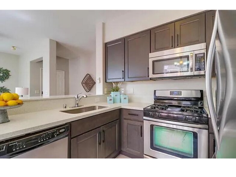 Building Photo - 5444 Mandarin Cove