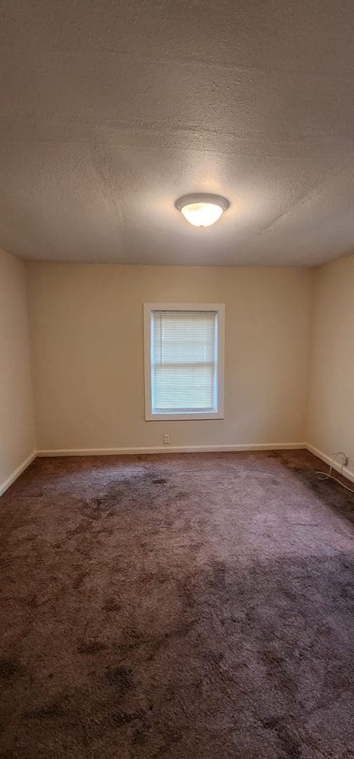 Building Photo - 829 S Lake Dr