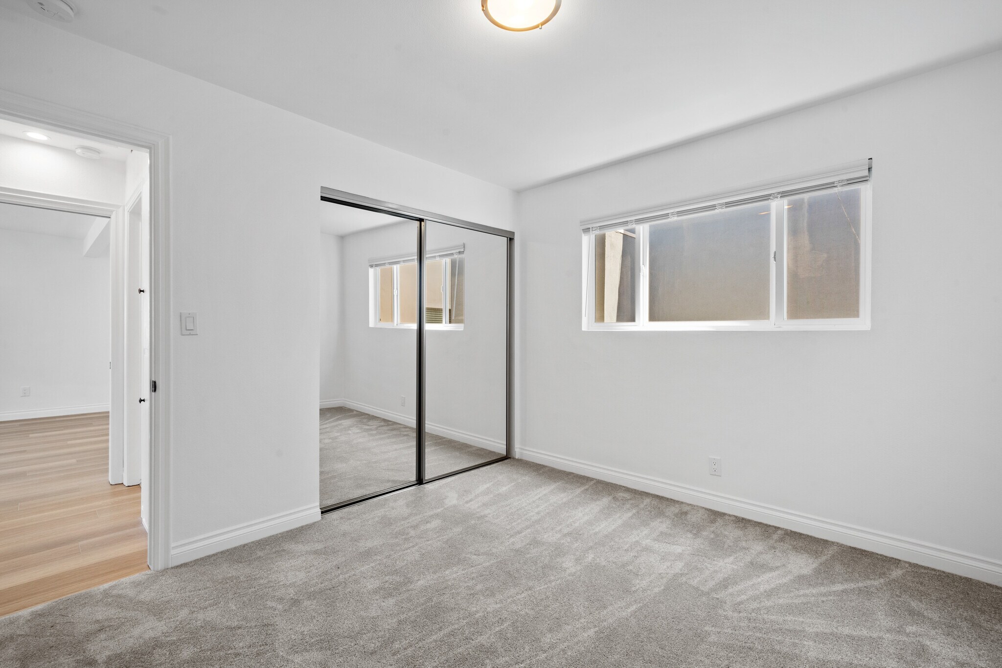 Building Photo - 118 41st St