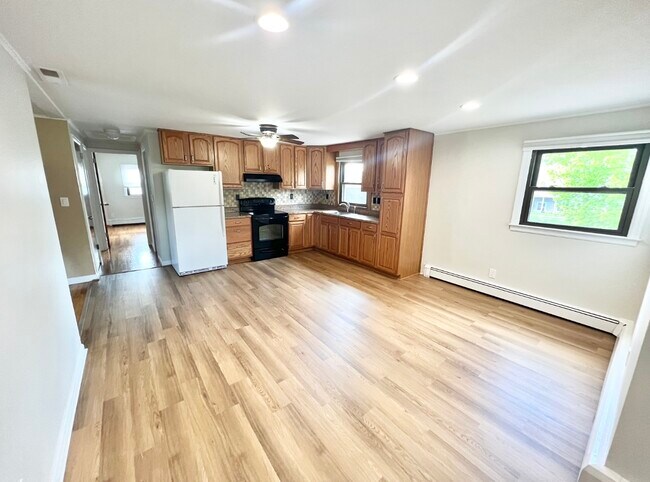 Building Photo - 1 Gerry St