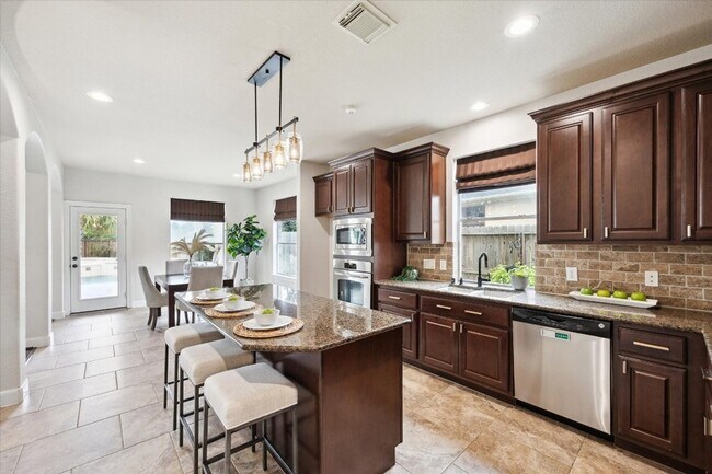 Building Photo - 9914 Slover Creek Ln