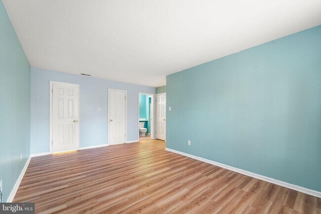 Building Photo - 1607 Hawthorne Ct