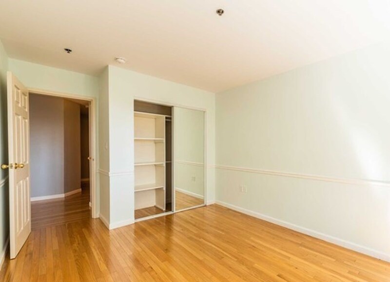 Building Photo - 10 Palisade Ave