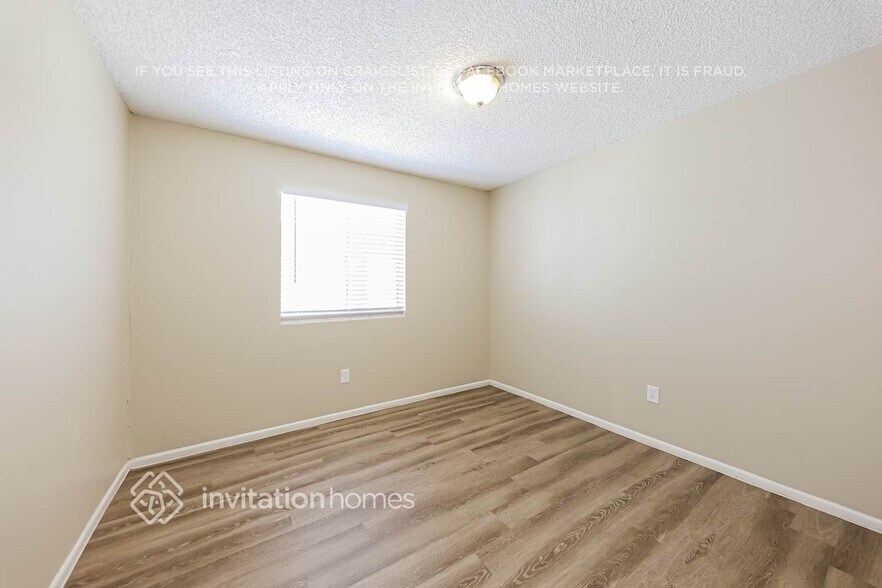 Building Photo - 2929 W Michelle Dr