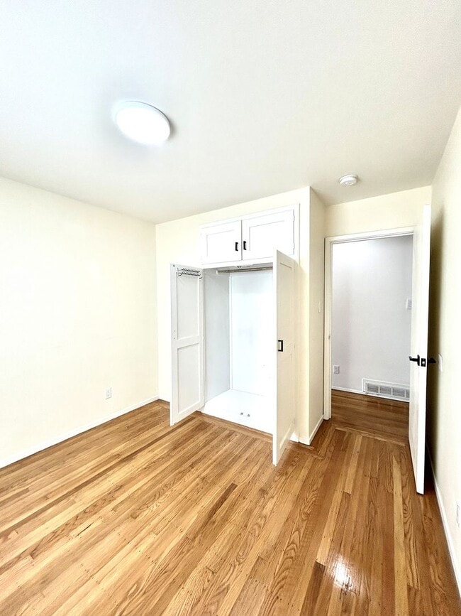 Building Photo - 334 Ferndale Ave