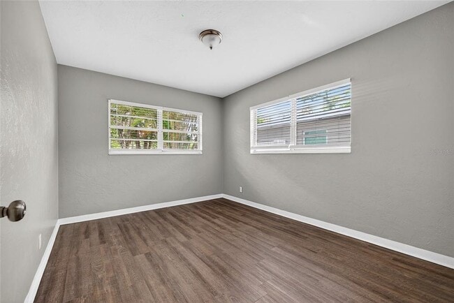 Building Photo - 4621 25th Ave S