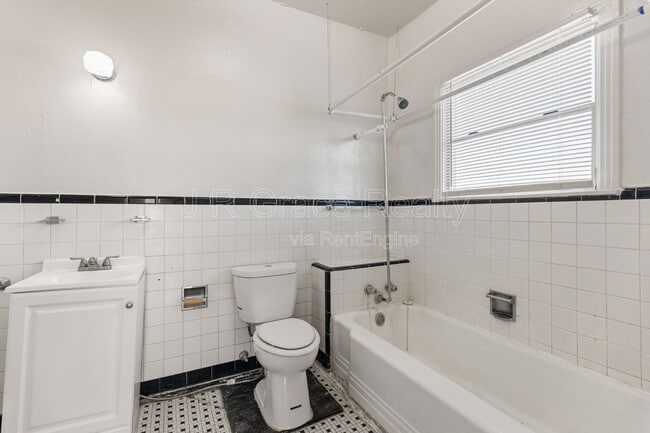 Building Photo - 2803 Bellmead Dr