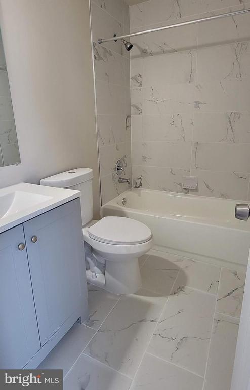 Building Photo - 14021 Justin Way