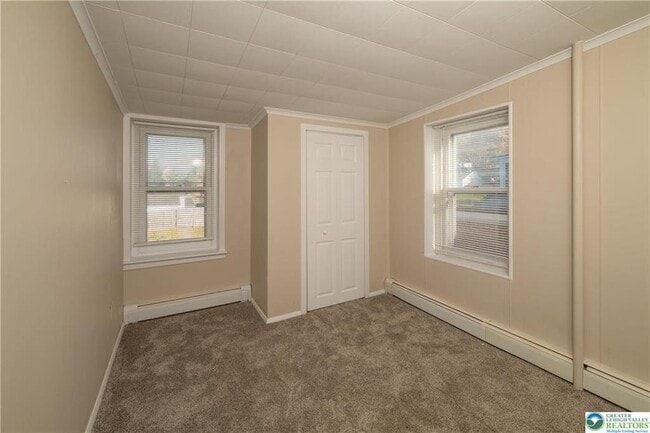 Building Photo - 2409 S 5th St