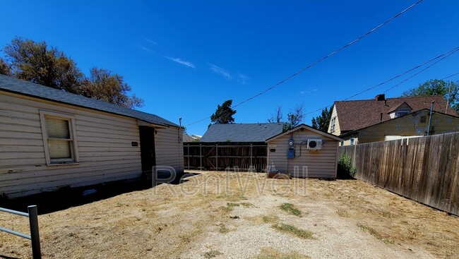 Building Photo - 1621 Avenue Y Ave