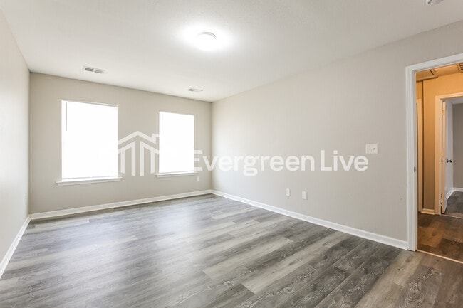 Building Photo - 945 Slow Creek Ct