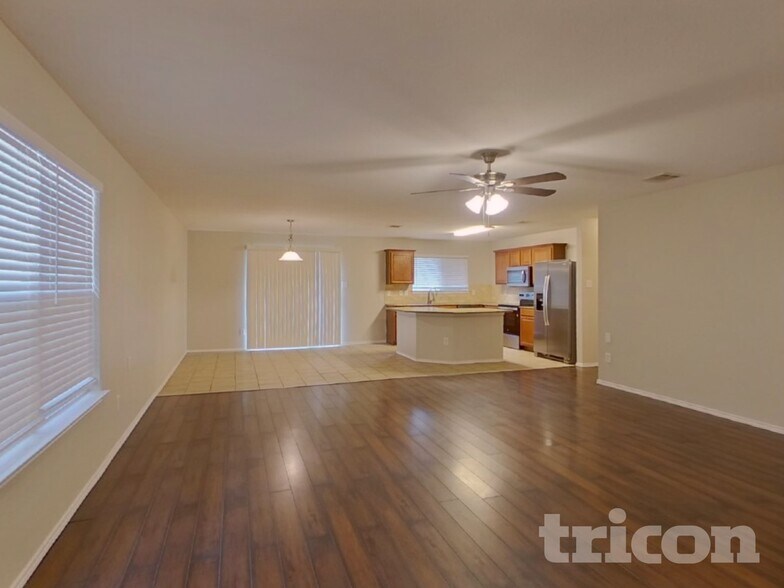 Building Photo - 4845 Leaf Hollow Dr