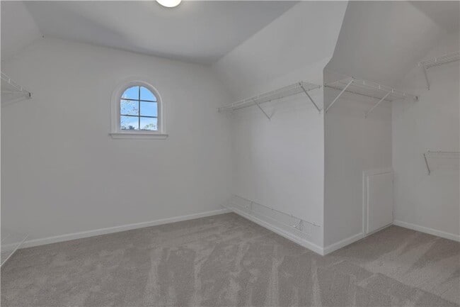 Building Photo - 127 Tara Blvd