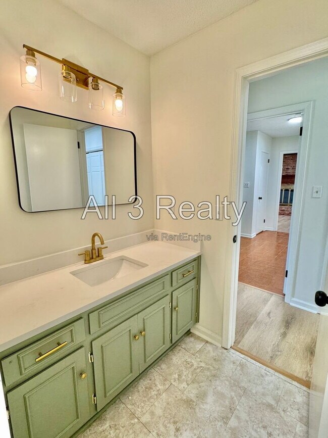 Building Photo - 2905 Willow Ln Dr