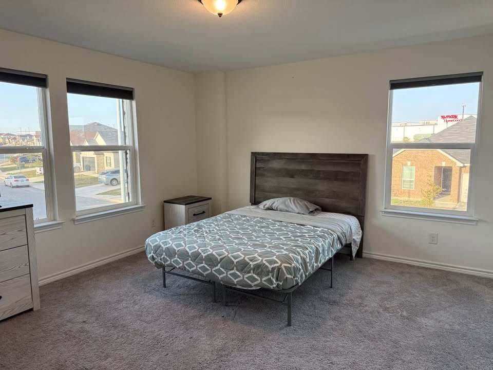 Building Photo - 13930 Wool Pk