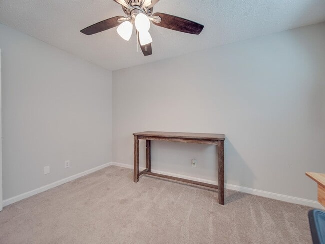 Building Photo - 1052 Churchill Downs Ct