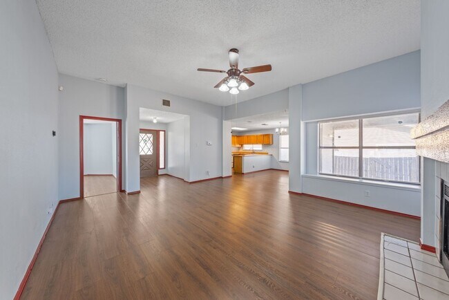 Building Photo - 7919 Wayside Trail