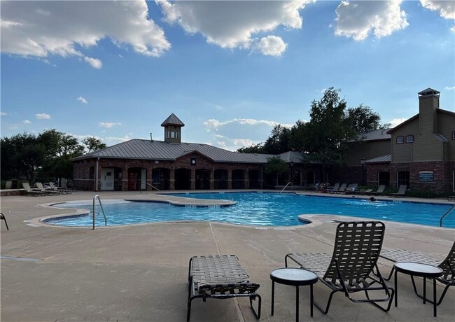 Building Photo - 764 Bent Wood Pl