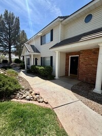 Building Photo - Lexington Hills Townhome