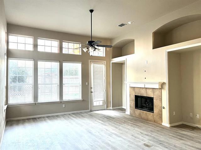 Building Photo - 2421 Mallard Dr