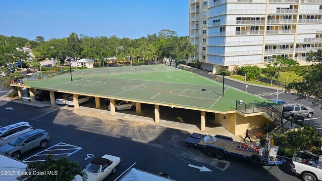 Building Photo - 480 Sail Ln