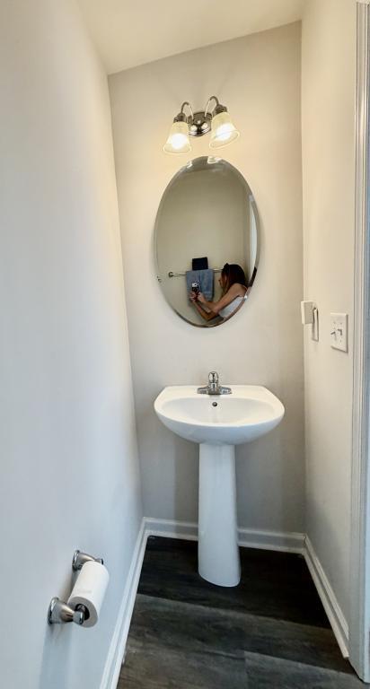 Building Photo - 828 Renee Ave