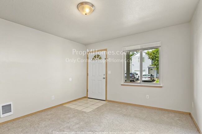 Building Photo - Four Bedroom Home in Powellhurst-Gilbert!
