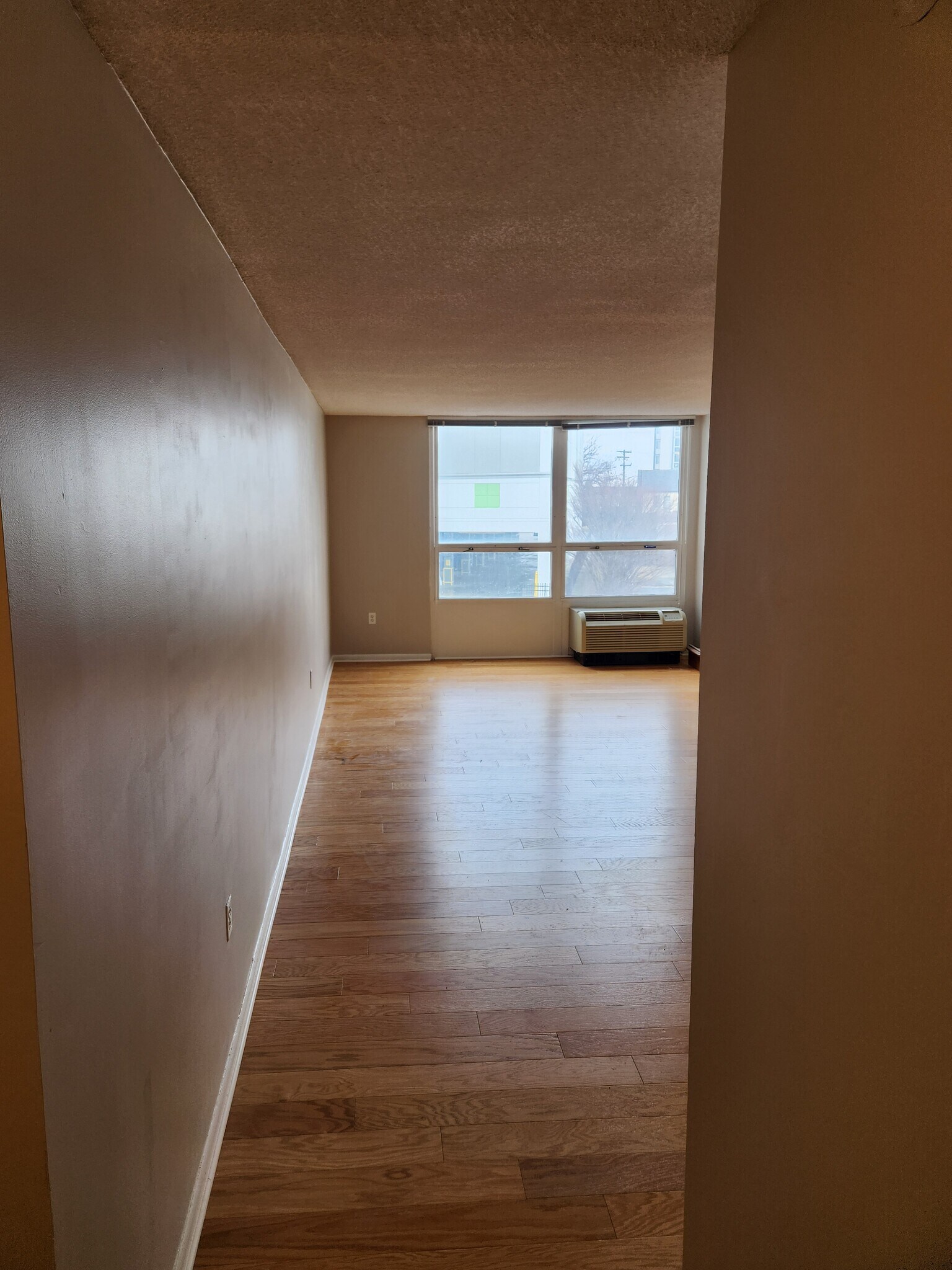 Building Photo - 205 E Joppa Rd