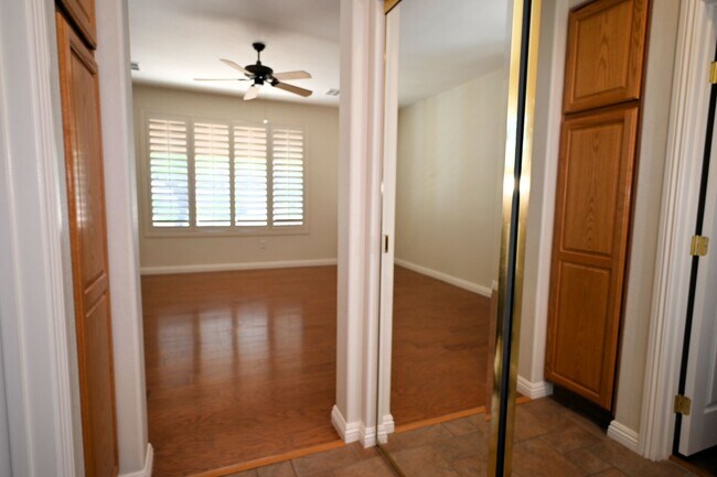 Building Photo - Siena Golf Course Home for Rent! Amazing 55+ Community!