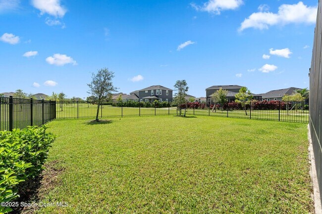 Building Photo - 8215 Millbrook Ave