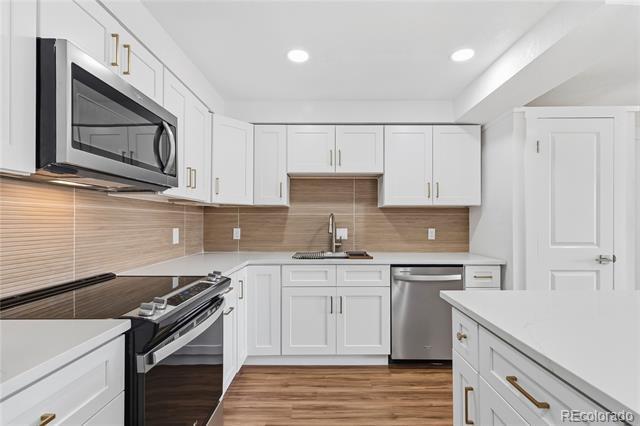 Building Photo - 3047 W 47th Ave