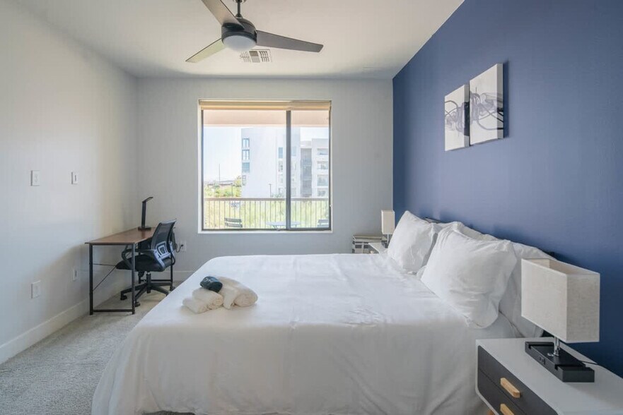 Building Photo - 701 W Rio Salado Pkwy