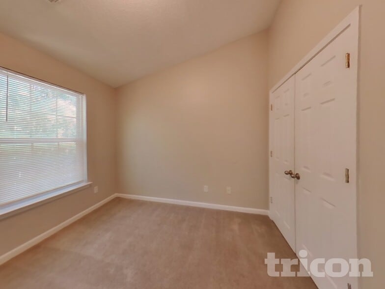 Building Photo - 137 Lossie Ln