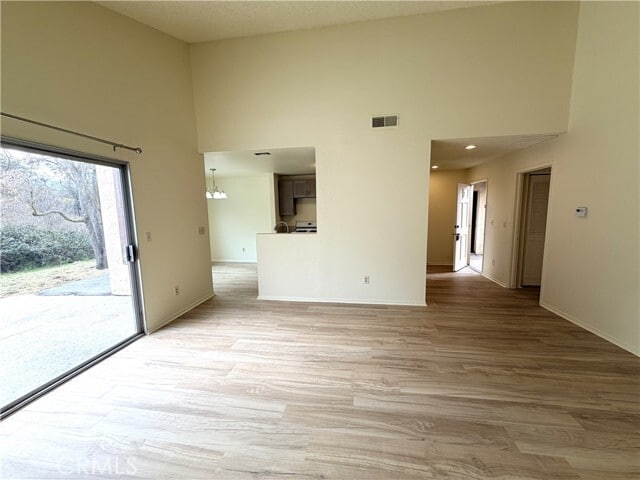 Building Photo - 6650 Alcantara Ave