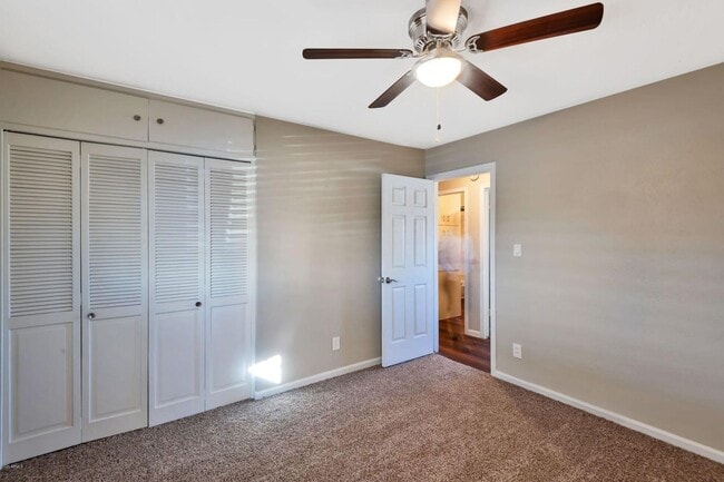 Building Photo - Remodeled property with lots of space and ...