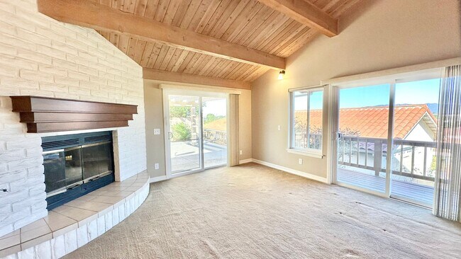 Building Photo - Wonderful Single-Story with Lots of Space ...